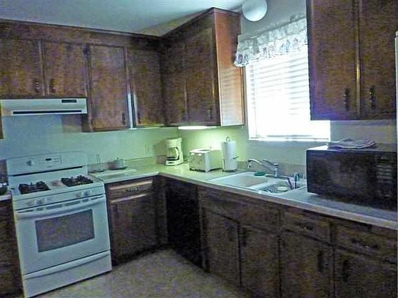 3rd image of 706 Johnson Ave
