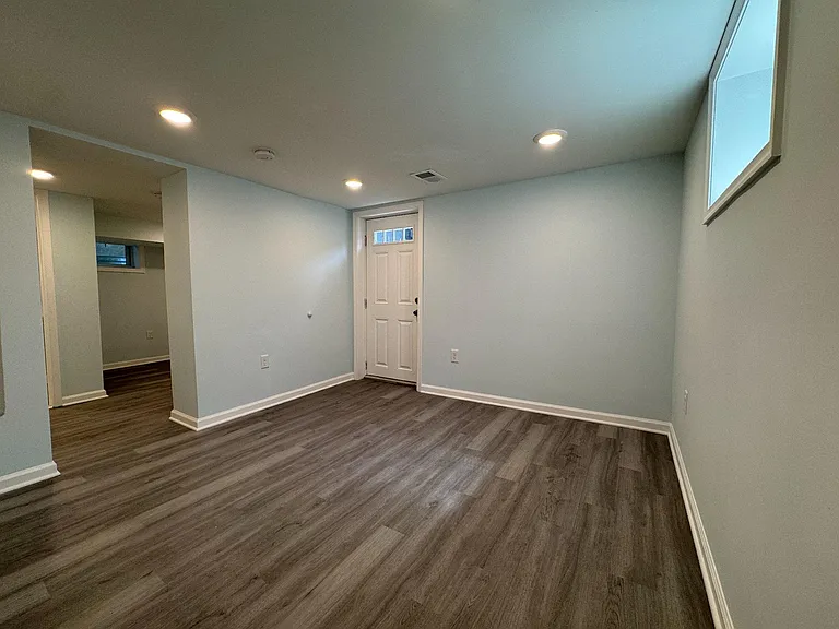 9405 Rhode Island Ave — Photo 26