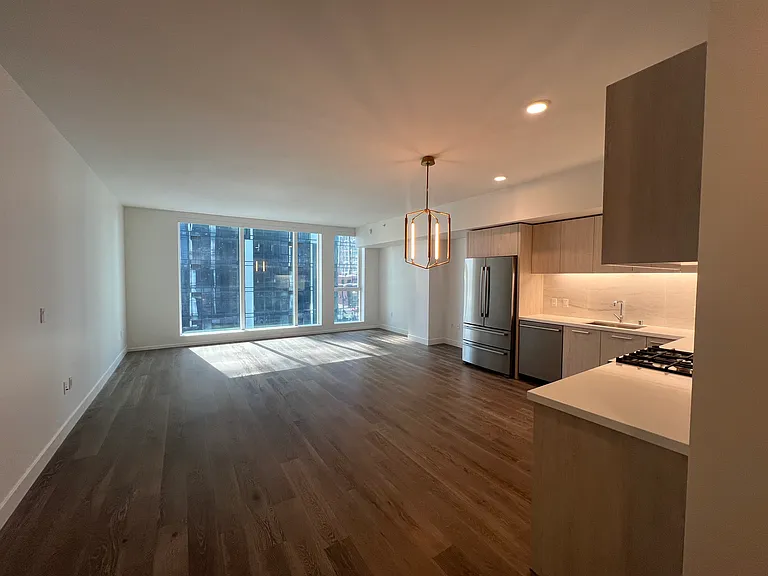 188 W Saint James St #10607 — Photo 3