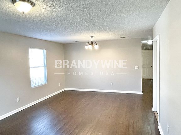 3rd image of 7859 India Ave
