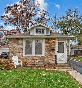 114 N 2nd Ave, Villa Park, IL, 60181