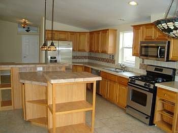 2nd image of 1225 Vienna Dr Spc 584
