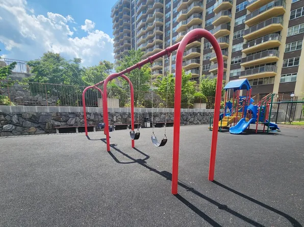 18-15 215th Street image 29 of 38