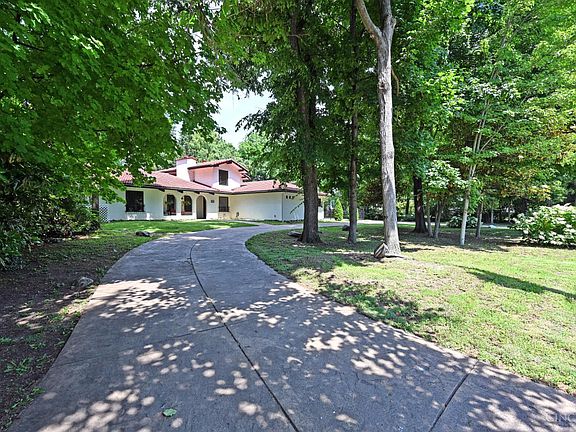 2nd image of 725 Greenville Ave