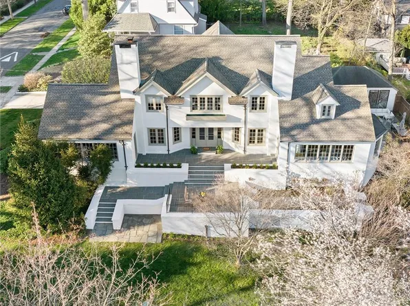 180 Pelhamdale Avenue, Pelham, NY 10803