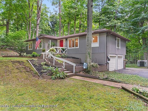 3rd image of 6521 W Galway Cir