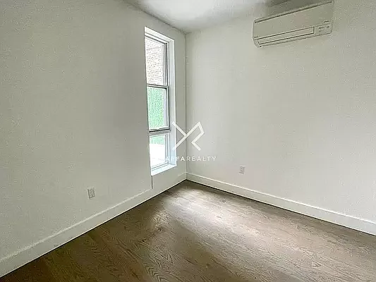 Rented by Yaffa Realty LLC | media 19