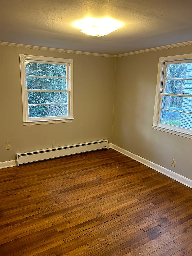 3 Bedroom/ 1 bath Home — Photo 4