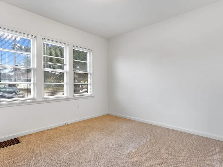 5937 N Denver Ave — Photo 18