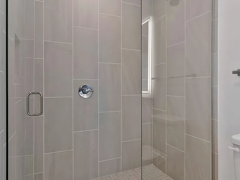 1212 Demonbreun St #1002 — Photo 16