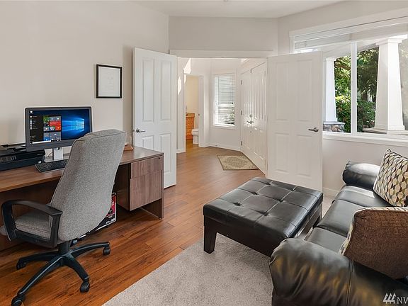 3rd image of 23726 SE 36th Ln