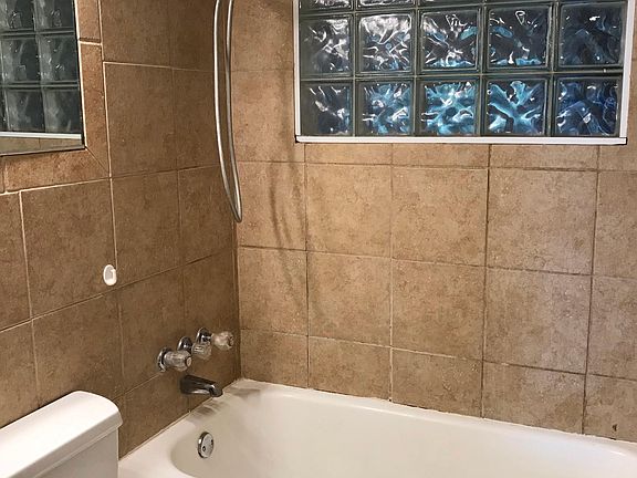 3rd image of 5126 15th Ave S