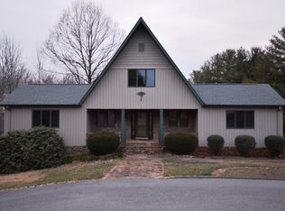 204 Whitcomb Ln, Goode, VA 24556