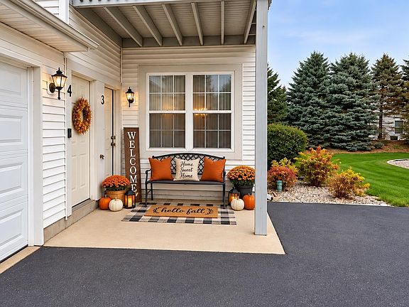 3rd image of 10152 Monarch Rd #C