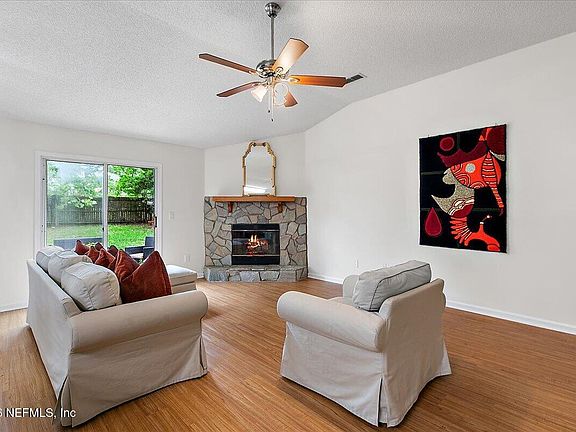 5th image of 12143 CANCUN Drive