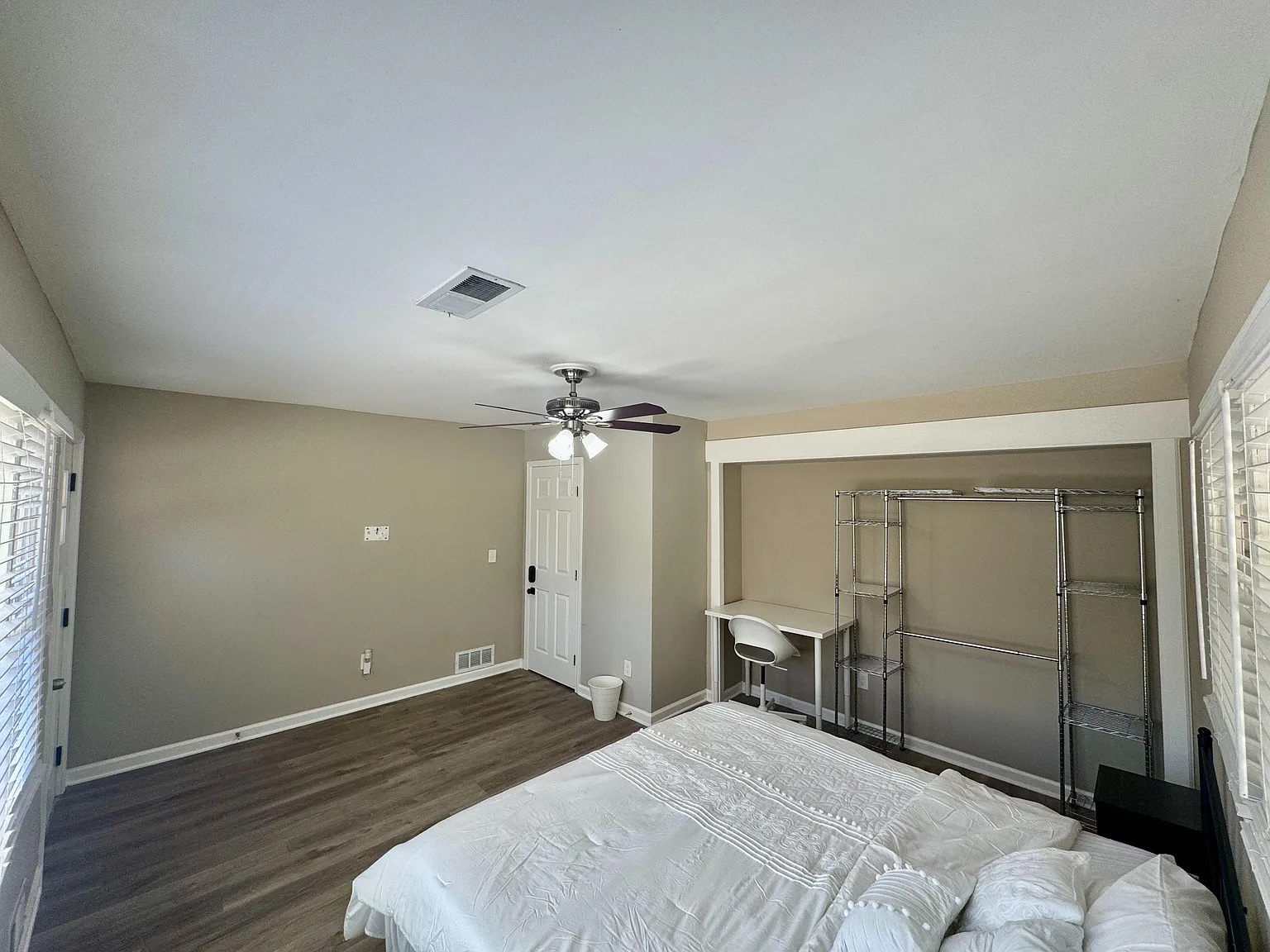4 bed, 2.0 bath, 1280 sqft, $862 — Photo 2