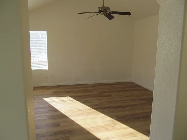 8701 Crescent Ridge Ln — Photo 22