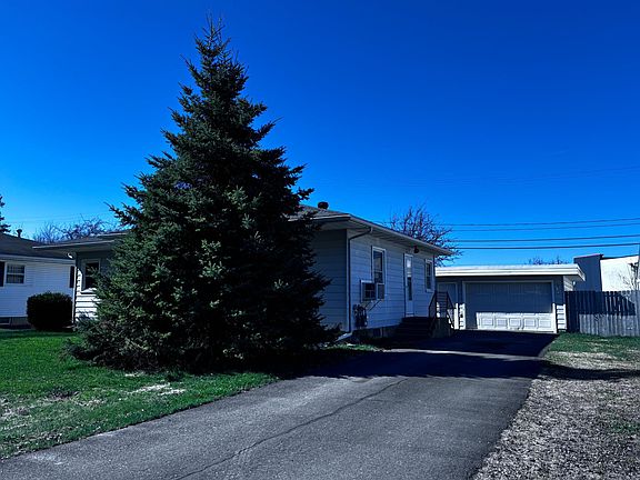 2nd image of 1310 Beyer Dr