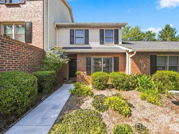 921 21st Ave NE, Hickory, NC 28601