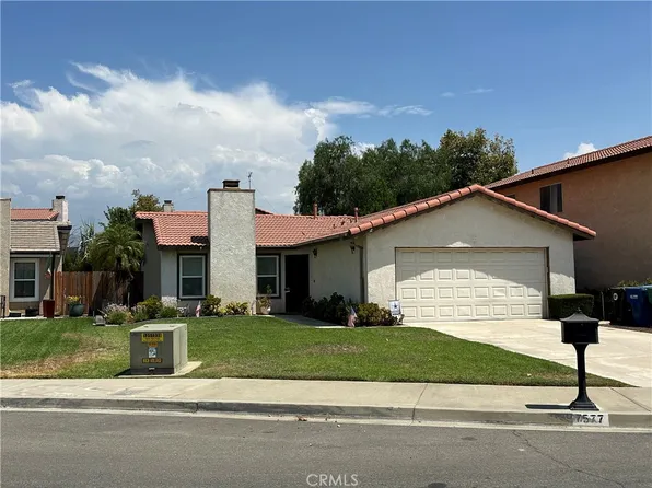 7577 Olive Tree Ln, Highland, CA 92346