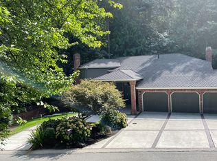5384 Butterworth Rd, Mercer Island, WA 98040