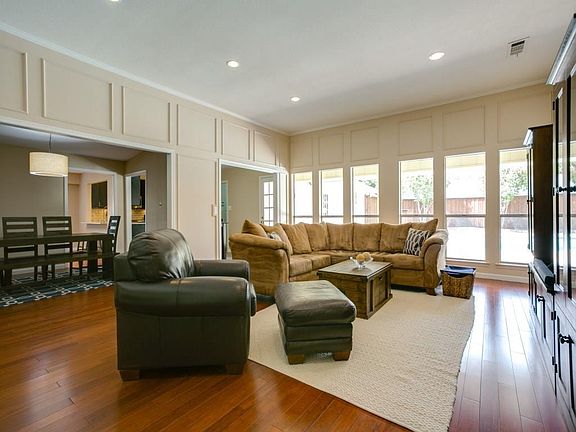 4th image of 9039 Gunnison Dr
