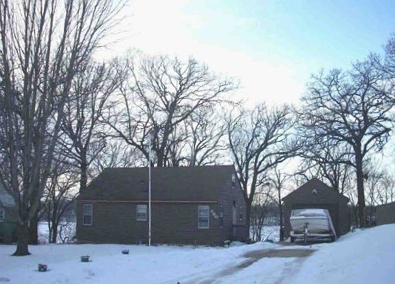 1st image of 380 E Amber Lake Dr