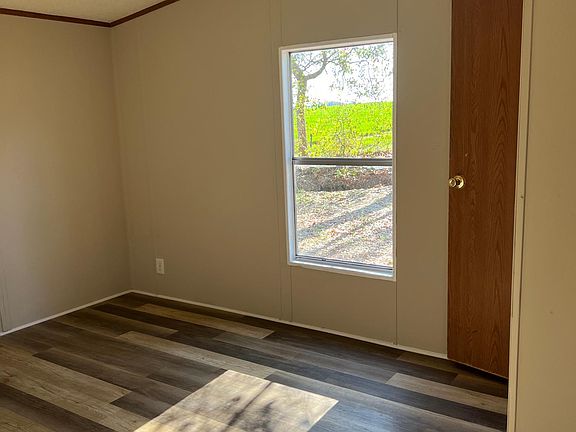 3rd image of 4178 Tiger Creek Ln