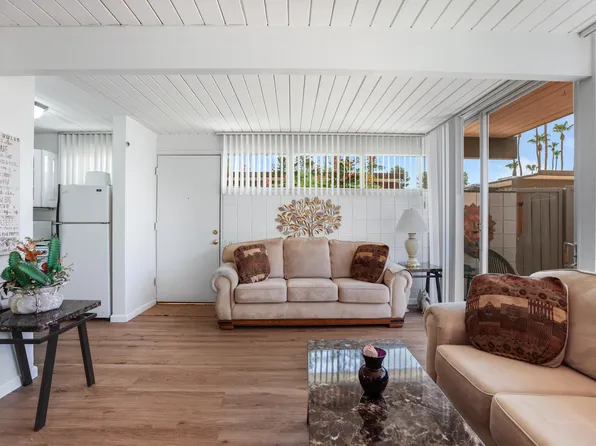 1111 E Palm Canyon Dr #307, Palm Springs, CA 92264