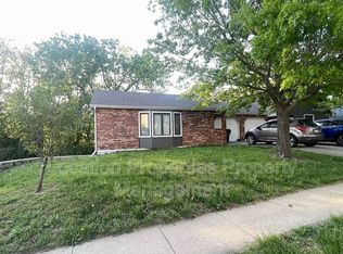 2824 University Dr #1, Lawrence, KS 66049