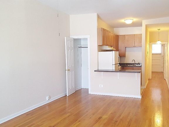 4th image of 207 S Kenilworth Ave APT 2