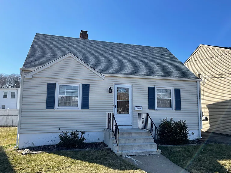 280 Washington Ave — Photo 1