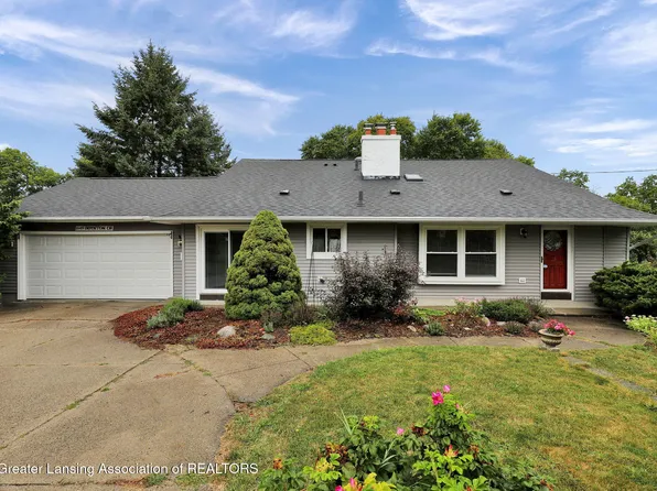 1649 Boynton Dr, Lansing, MI 48917