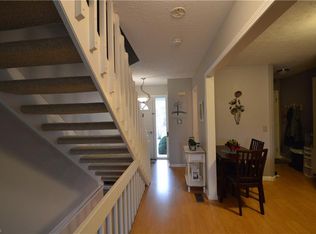 1247 Canyon View Dr, Northfield, OH 44067