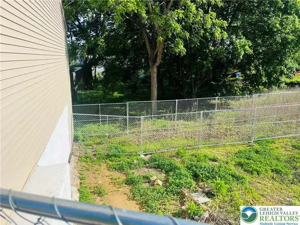 931 Ferry St, Easton, PA 18042