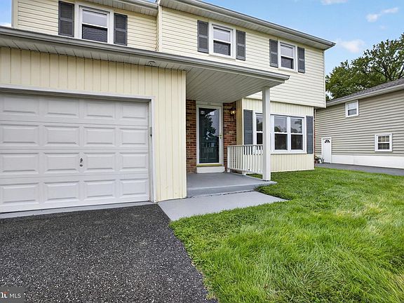 5th image of 211 S Dillwyn Rd