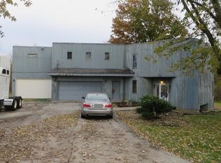 23015 State St, Steger, IL 60475