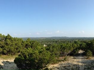 321 N Walnut Way, Boerne, TX 78006