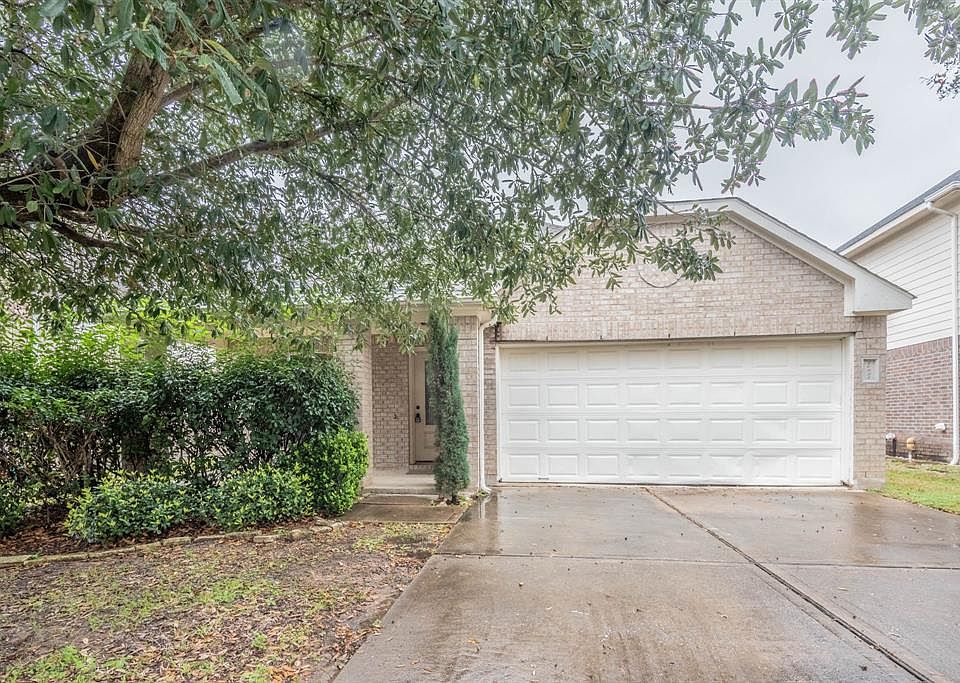 1st image of 20934 Balmoral Glen Ln