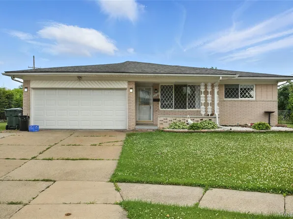 3538 Cero Dr, Sterling Heights, MI 48310