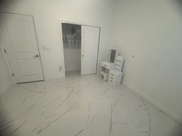 516 Diplomat Pkwy E, Cape Coral, FL 33909