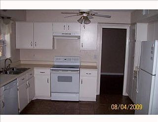 1st image of 749 Lafayette St