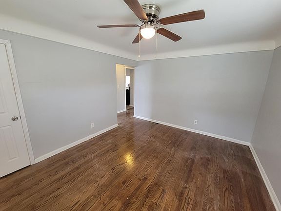 5th image of 1505 E Bernhard Ave
