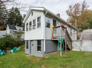 6 Woodlawn Ave, Kittery, ME 03904