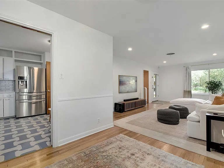 1500 Northridge Dr — Photo 4
