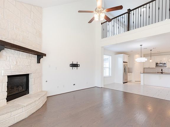 4th image of 23635 Kingston Ridge Way