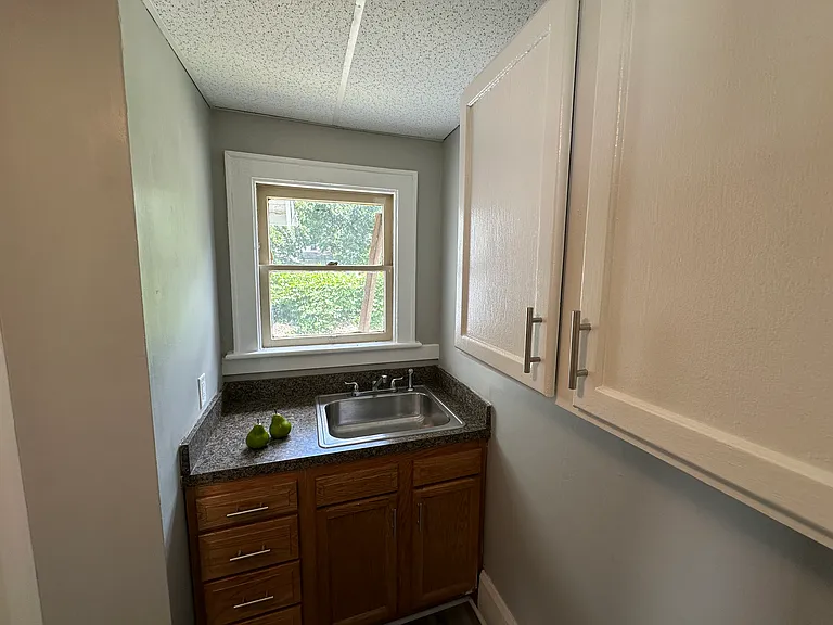 2311 19th St SW #1 — Photo 11