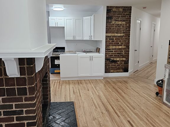 3rd image of 22 Grove St APT 4B