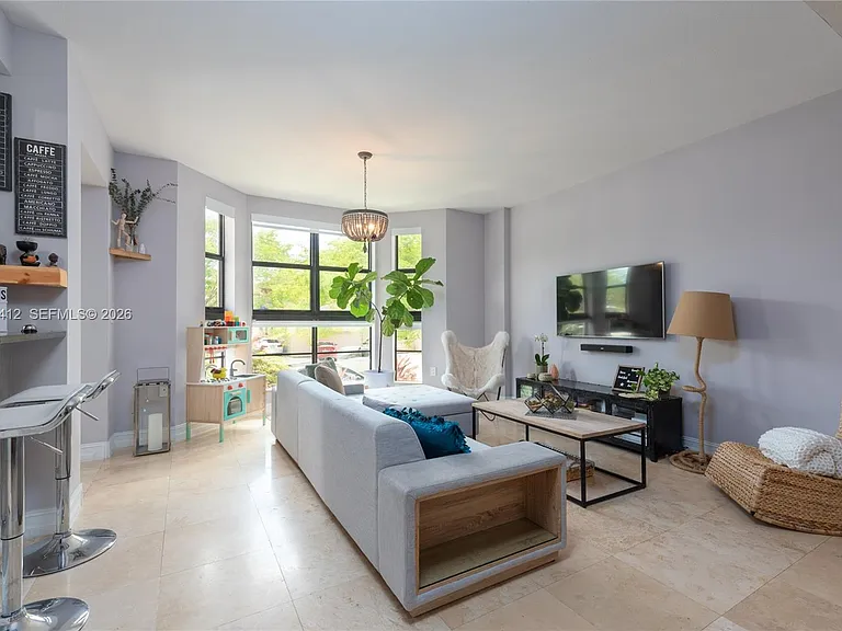 1650 Galiano St #Townhouse 14 — Photo 9