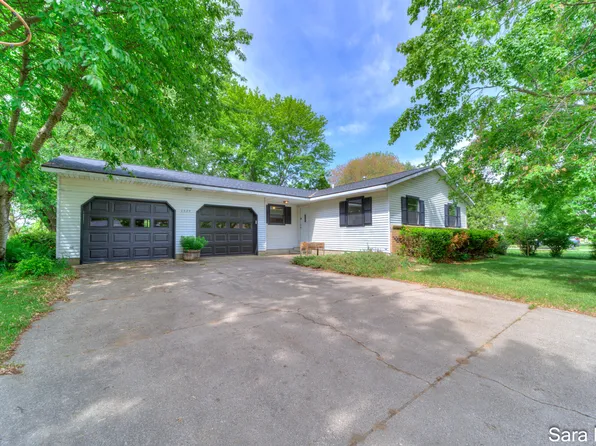 3509 Lo Al Dr, Ravenna, MI 49451